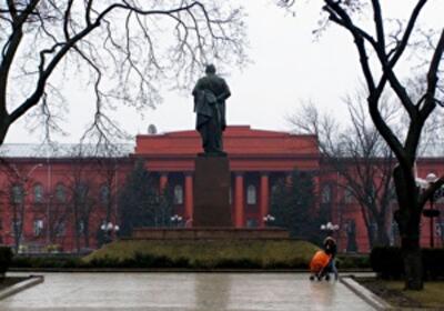 У Фірташа забирають ділянку біля університету Шевченка, де він хотів збудувати підземний ТРЦ