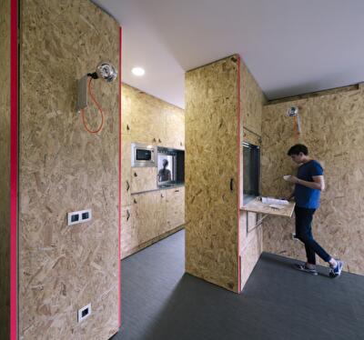 Встроенный в стены интерьер