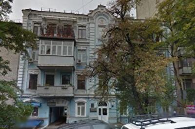 Улица Тарасовская в Киеве: дом с заколдованными растениями и апартаменты Вернадского