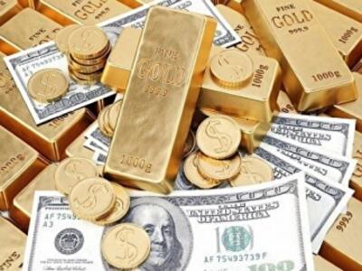 Золотовалютный запас Украины сократился почти в три раза