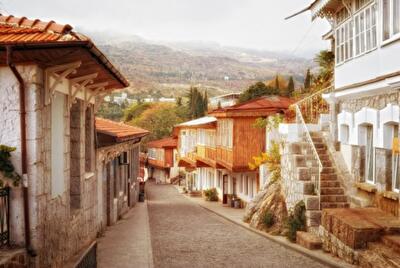 Землю для репатриантов на Южном берегу Крыма призвали выделять без ущерба для населения