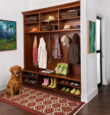 Как хранить обувь в прихожей: интересные примеры