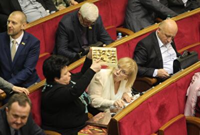 Экономика: новые налоги и непредсказуемый курс