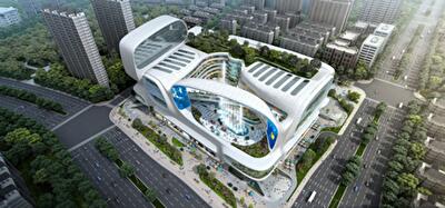 ТРЦ с вертикальным аквариумом и рекой