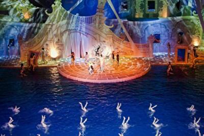 В Киеве открылся Театр спорта на воде. Фото