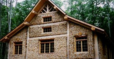 Будинки глиночурки - екобудинки з дров