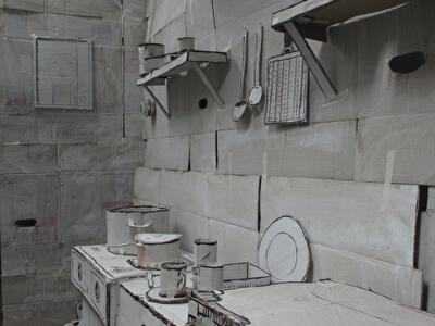 Из того, что под рукой: квартира из картона