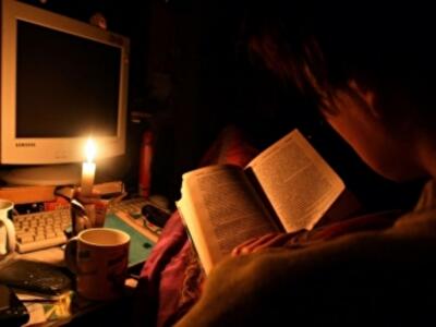 Как украинцам пережить отключения света 