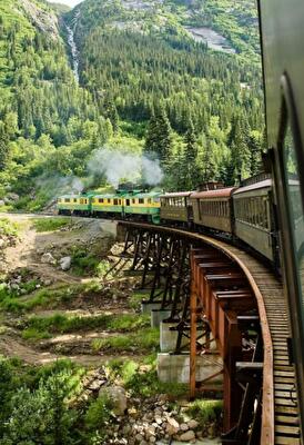 «Укрзализныця» снова возит уголь с Донбасса