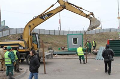 В Киеве снесут все незаконные постройки