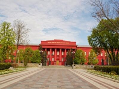 Правительство начало экономить на студентах 