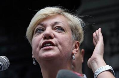 НБУ хочет ограничить расчеты в валюте, эксперты говорят: "Не страшно"