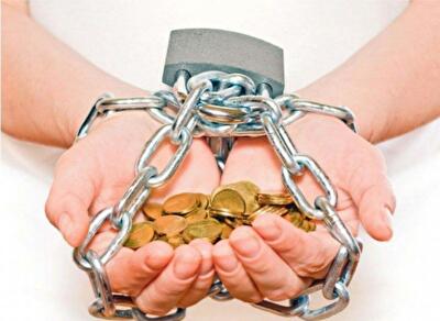 Крымчан заставят вернуть кредиты украинским банкам