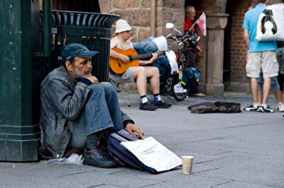 Реформы Кабмина: самые бедные слои населения станут нищими