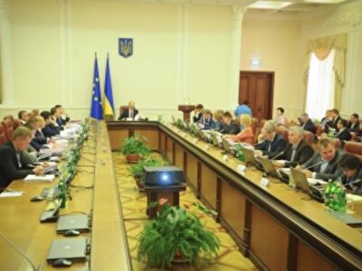 Каждый второй украинский чиновник попадет под сокращение 