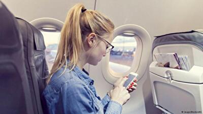 В Евросоюзе разрешили пользоваться мобильными телефонами в самолетах