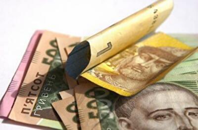 Реальная зарплата украинцев упала почти на 13%
