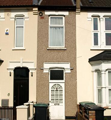 В Лондоне продается дом шириной в два метра. Фото