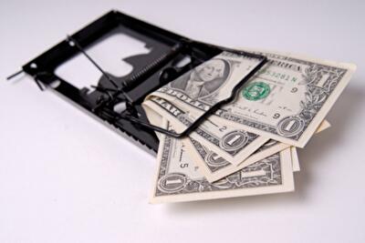 Объем "просрочки" по кредитам увеличился с начала 2014 года более чем на 50%