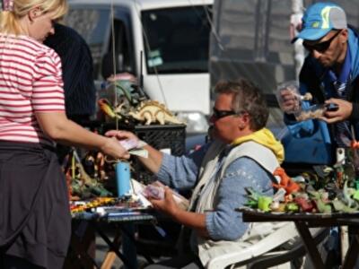 Где в Киеве можно достать доллар