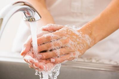 Киевлянам включат горячую воду до 15 сентября 