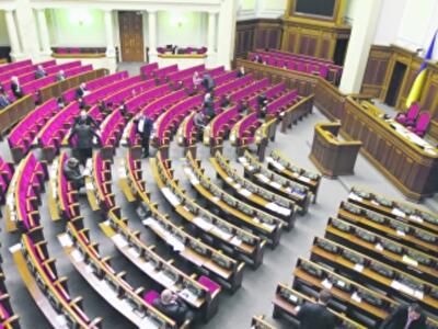 Расклад на выборах: регионалы пытаются воссоединиться 