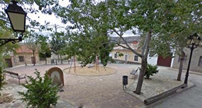 В Испании продается участок земли по цене айфона