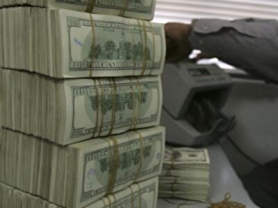 Банкиры удирают с деньгами украинцев 