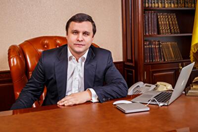 В работе с клиентами главное – доверие и умение слушать