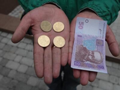 Денег на зарплаты бюджетникам осталось лишь до октября