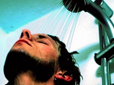 Горячую воду в квартиры пообещали скоро вернуть 