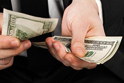 Госохрана денег: как перевести гривневую массу в валюту