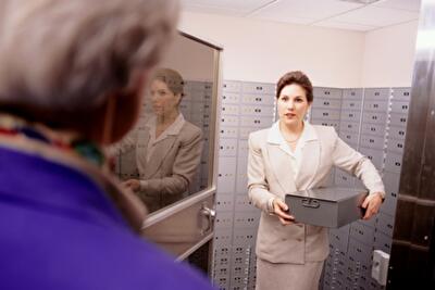 Банковские ячейки снова стали дефицитом