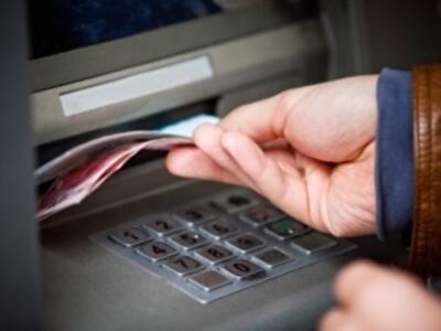 Пострадавших вкладчиков пообещали не ограничивать в выдаче налички