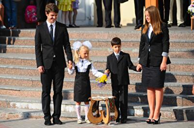 Минобразования планирует вернуть 12-летнюю школу 