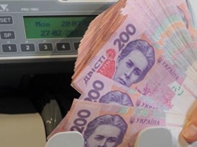Правительство уменьшит влияние девальвации на валютных заемщиков