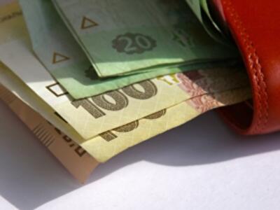 Реальная зарплата в Украине тает