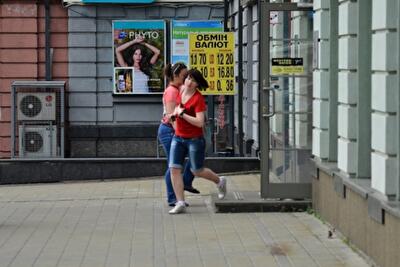 Новые кредиты пришли, а курс доллара не падает