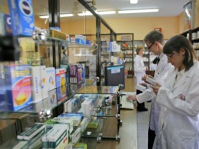 Как украинцам заменить дорогие лекарства бюджетным аналогом