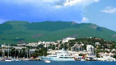 Как крымчанам доказать право на недвижимость