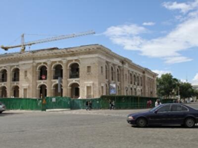 Какие скандальные стройки хотят отменить?