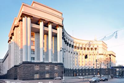Военные расходы: одесских школьников оставили без завтраков, учителей – без доплат, а ветеранов – без жилья