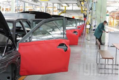 Украинские импортеры автомобилей сокращают заказы