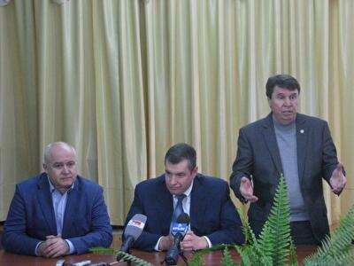 Русским в Крыму пообещали помощь России