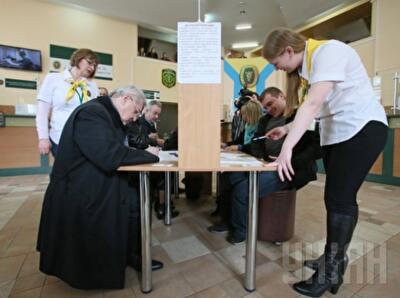 Украинцы за год задекларировали 7,6 млрд грн доходов