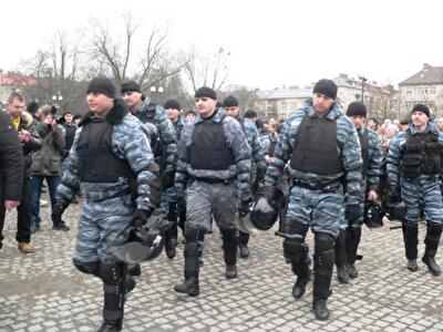 Закарпатская милиция и "Беркут" перешли на сторону народа