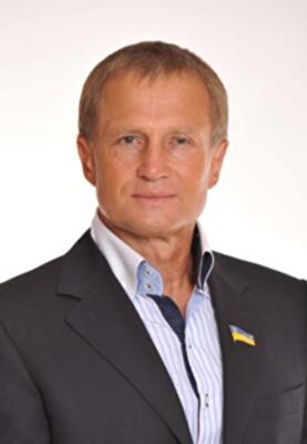 Власник «Інтергал-Буд» заявив про вихід з фракції ПР