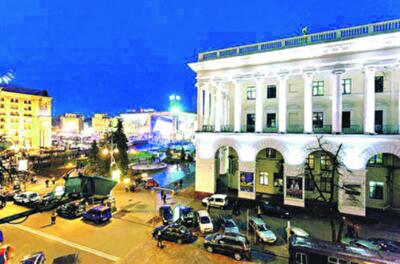 В Киеве предлагают квартиры с видом на баррикады за тысячу гривен в сутки