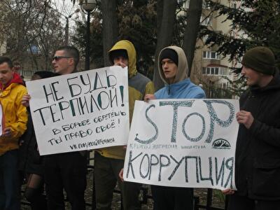 Экологи потребовали остановить ограждение пляжей в Крыму