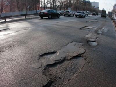 В Киеве дорожники взялись за ремонт улиц